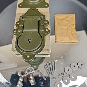 Vintage Eagle Lock Co Trunk Lock: Army Green Terryville Conn With Key Rivets